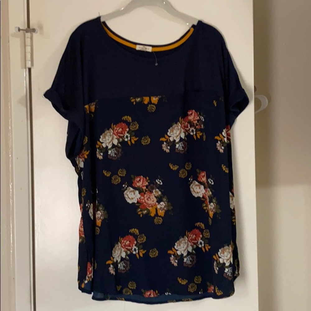 Mason Belle 2x navy floral top